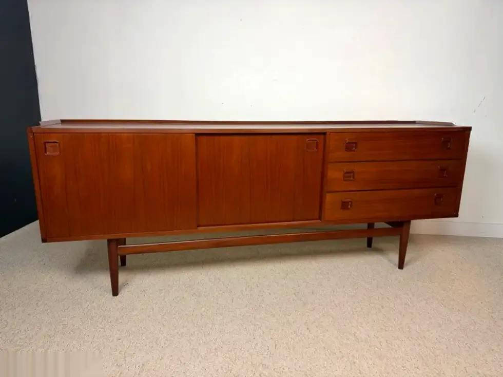 Enfilade en teck à portes coulissantes et tiroirs, mobilier vintage des années 1960